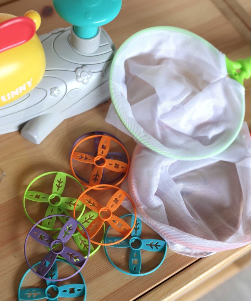 Frisbee Püüdmise mäng siseruumides