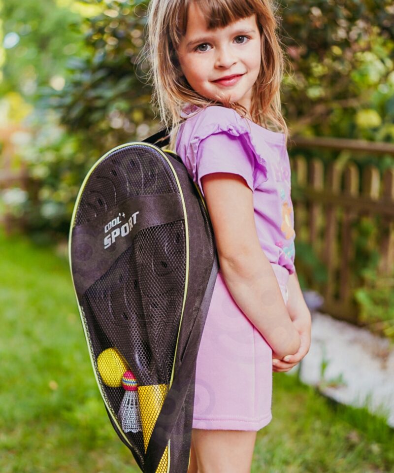 Kaks reketit ja vahtpall