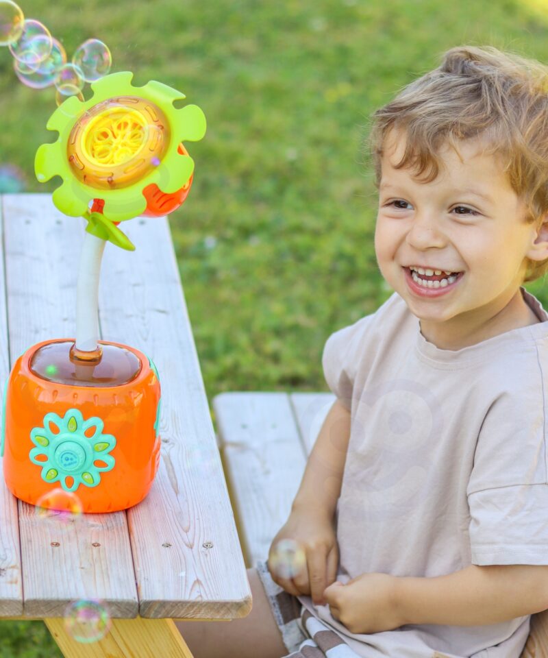 Värviliste mullidega mänguaeg