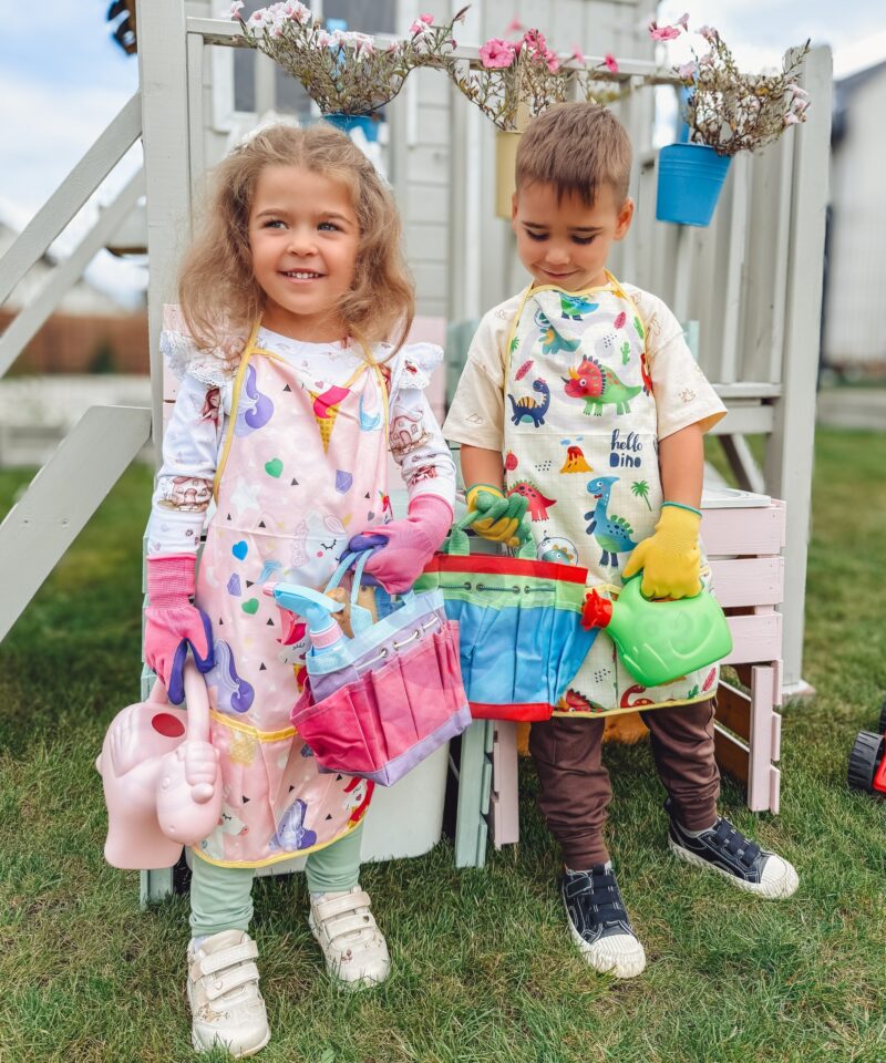 Dino-mustriga põll lastele