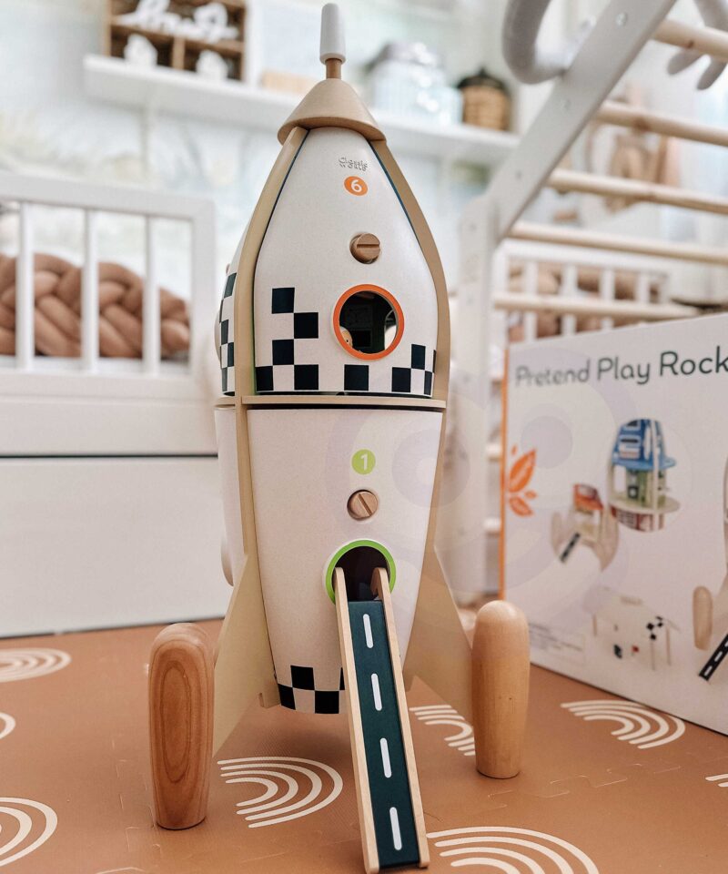 Mitmetasandiline puidust mängukomplekt