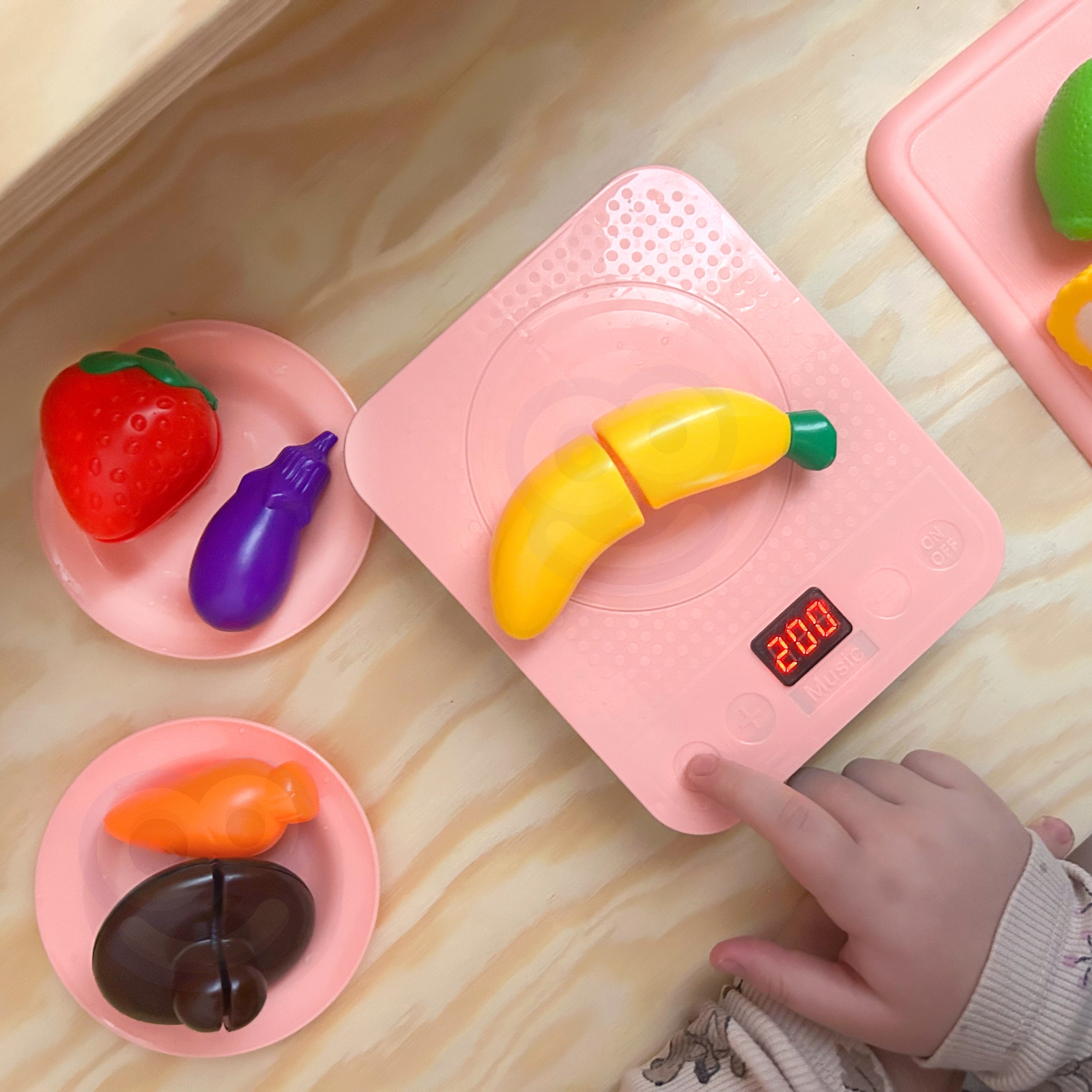 Mängukomplekt köögitarvikutega