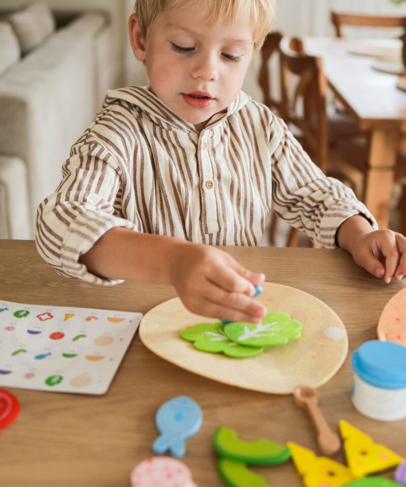 Loovust arendav toidukomplekt