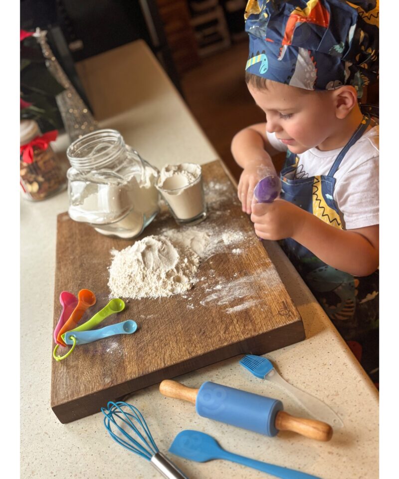 Värvikas Dino Kokkade Komplekt