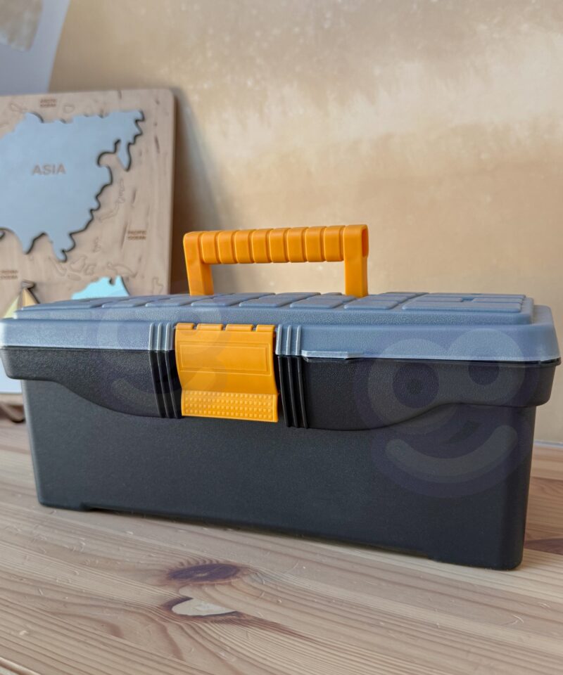 Elektrilise kruvikeerajaga tööriistakomplekt