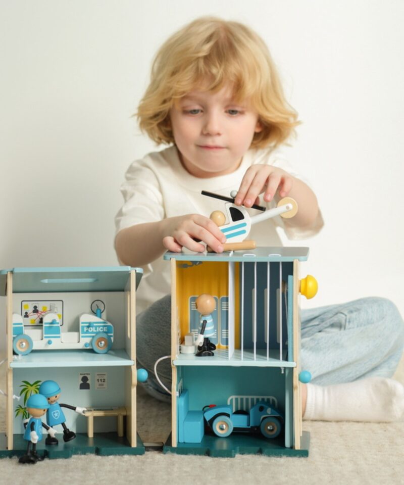 Detailne politseijaoskonna mänguasi