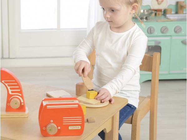 Lastele sobiv puidust köögimänguasi
