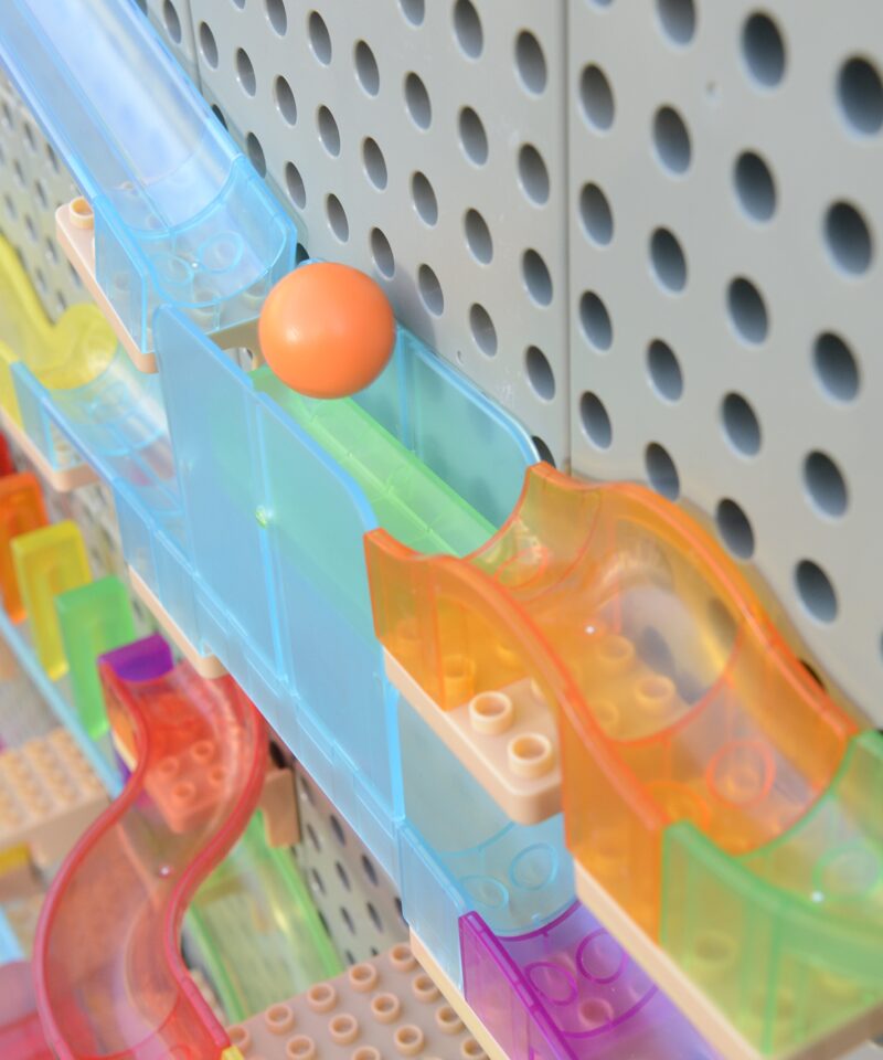 Loovust ja motoorseid oskusi arendav mäng