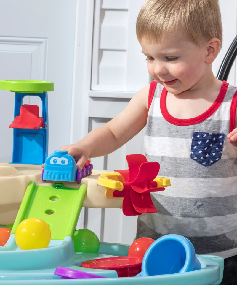 Veemängudega seikluslik mängulaud