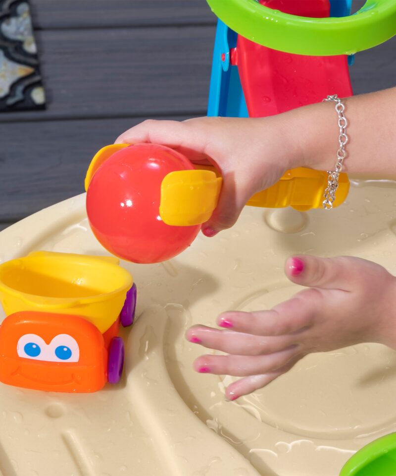 Veemängudega seikluslik mängulaud