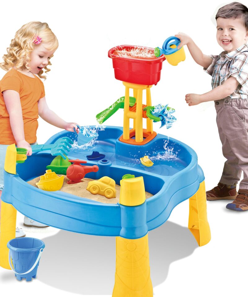 Lastele mõeldud veemäng ja liivakast