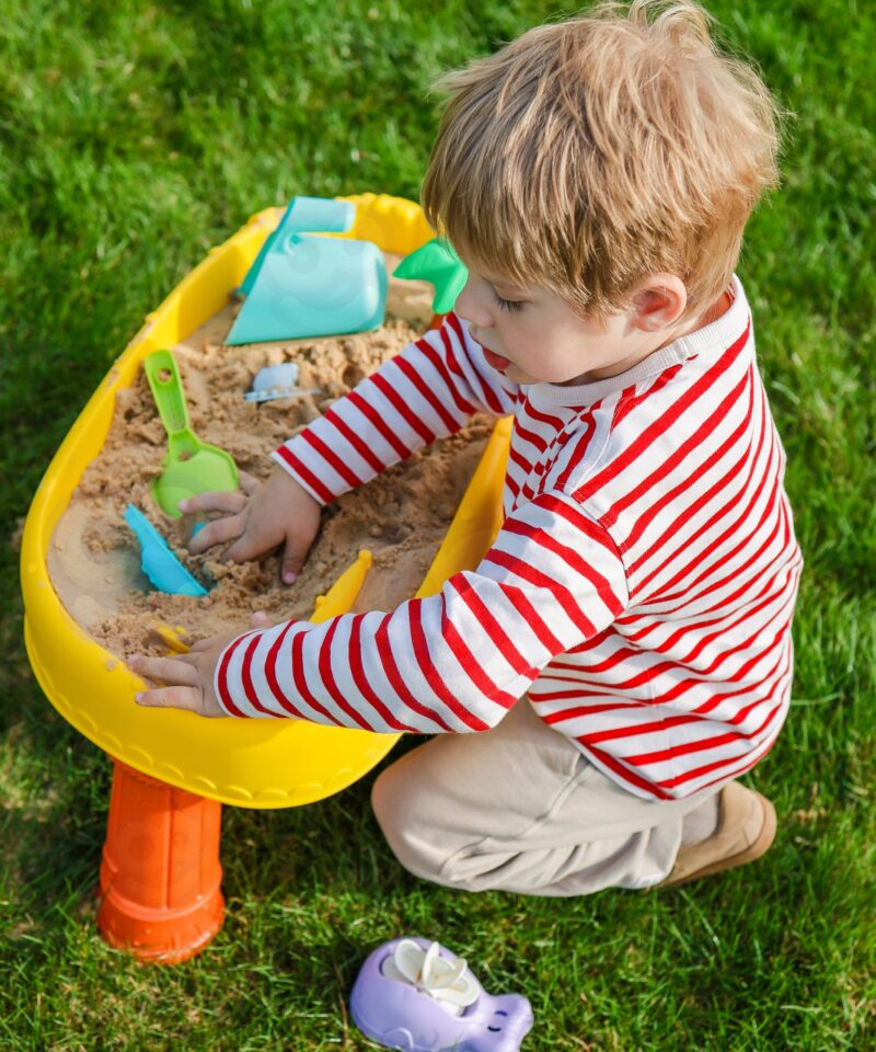 Laste mängulaud sise- ja välistingimustesse