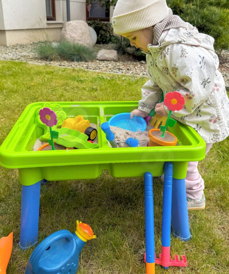 Loov mänguasi lastele