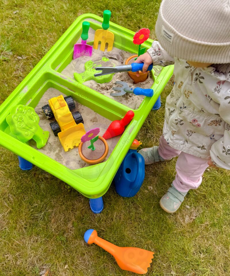 Loov mänguasi lastele