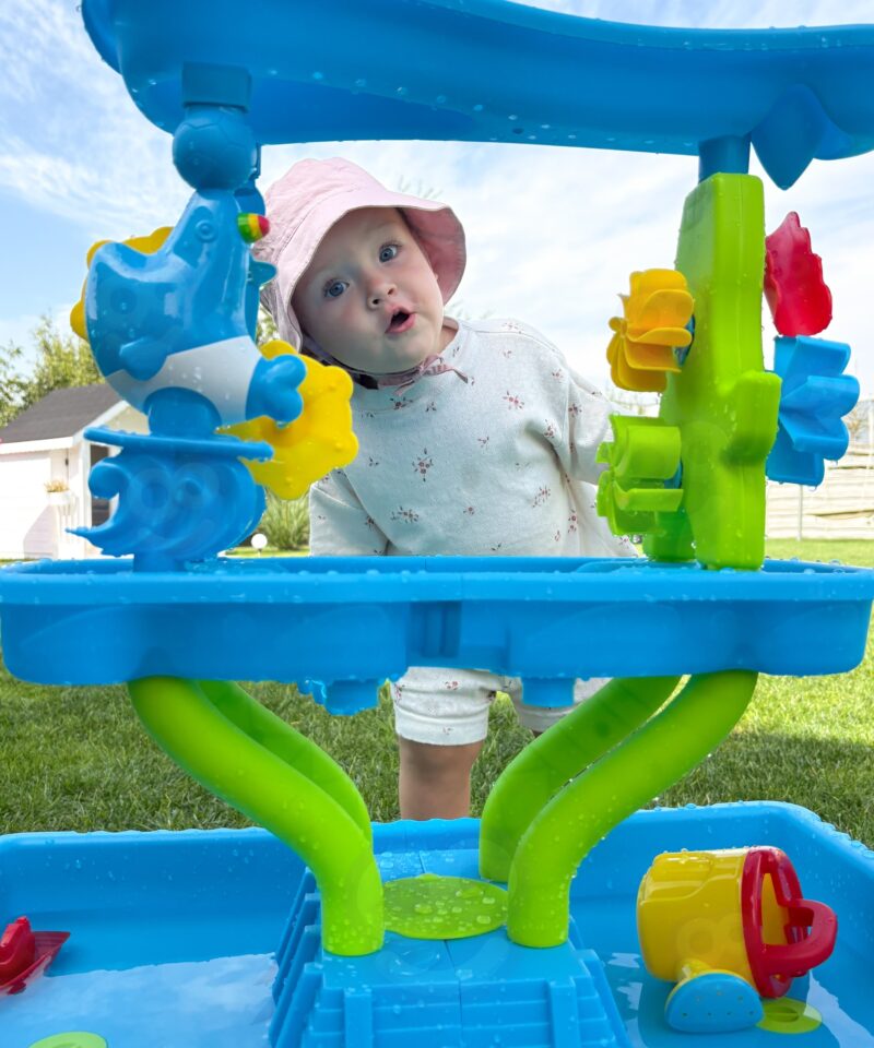 Mängulaud lastele veeseikluste jaoks