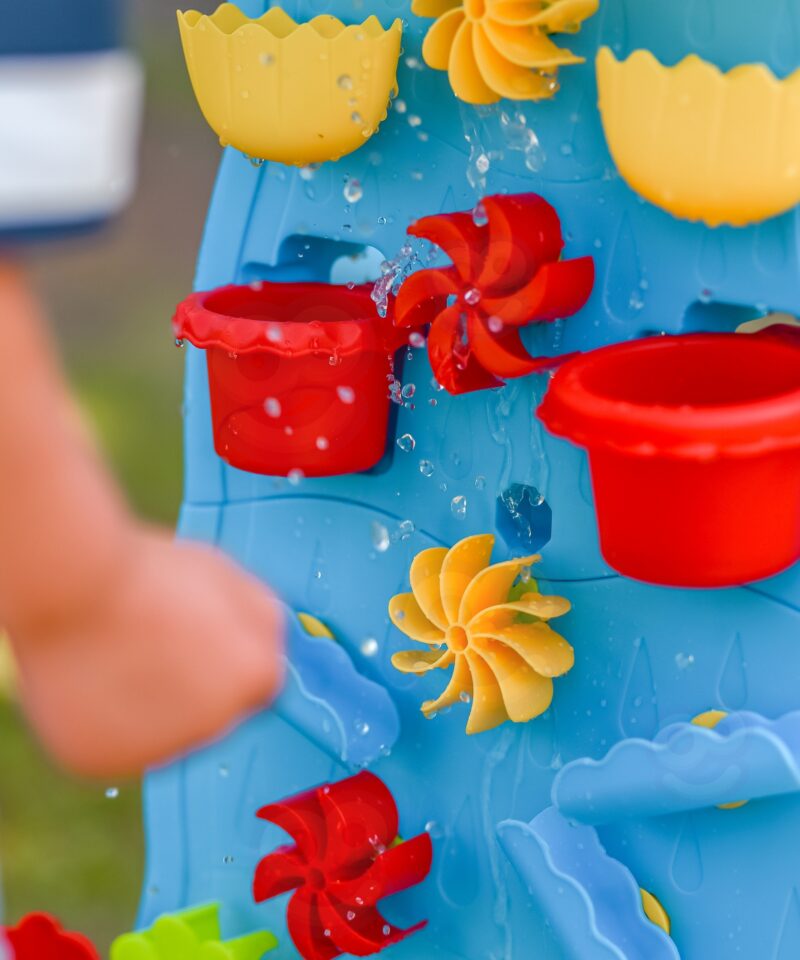 Veemängulaud lihtsa ja intuitiivse konstruktsiooniga