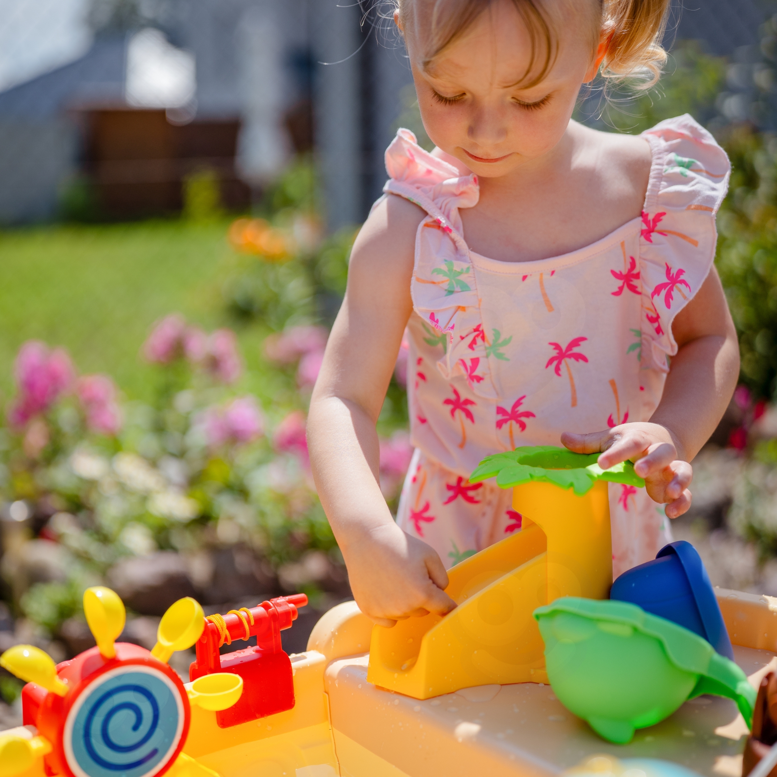 Mitme lapsele sobiv veemängulaud