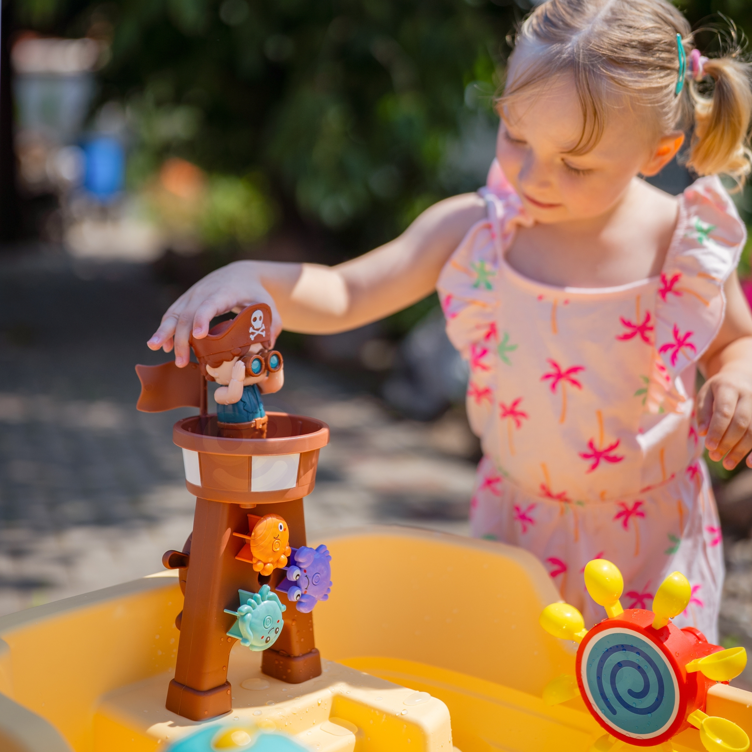 Mitme lapsele sobiv veemängulaud