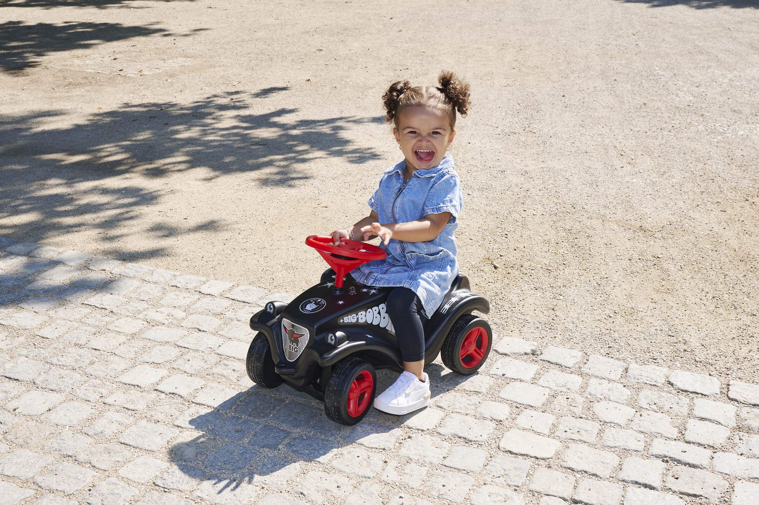 Rock'n'rolli teemaline disain