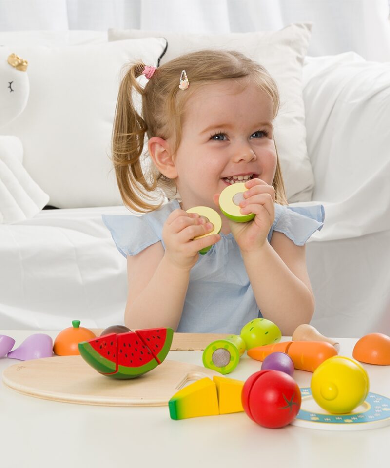 Lastele mõeldud lõikamise mängukomplekt