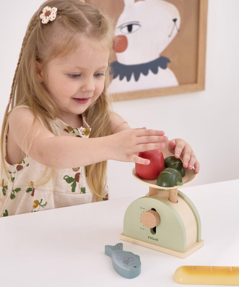 Tasakaalu õpetav puidust köögikaal