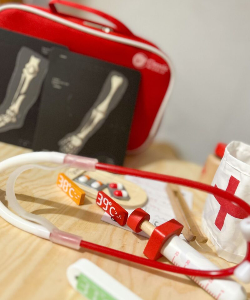 Puidust kohver lastele