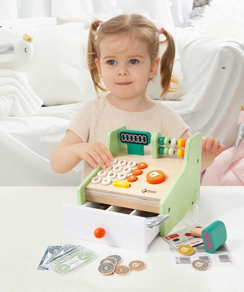 Mängukassa koos lisakomponentidega