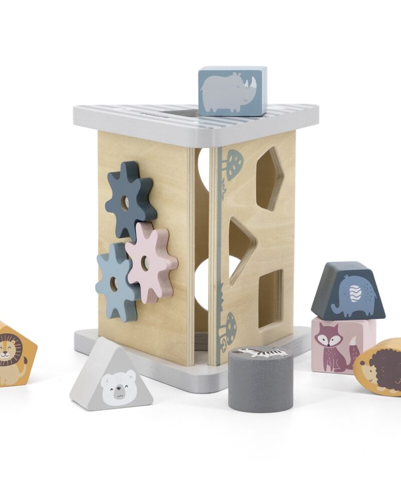 Puidust sorter erinevate kujunditega