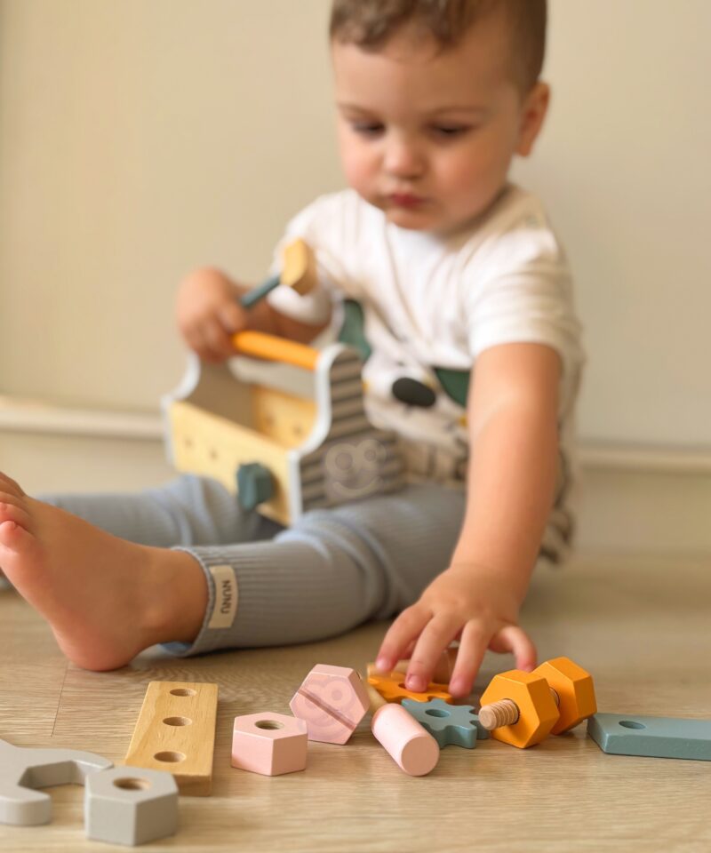 Pastellsete toonidega tööriistakomplekt