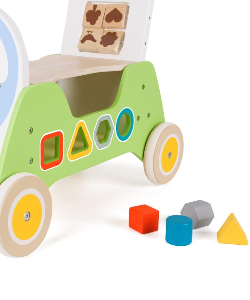 Montessori stiilis auto