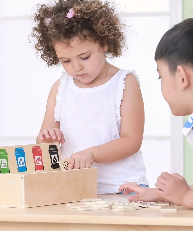 Mängu täringud ja plaadid