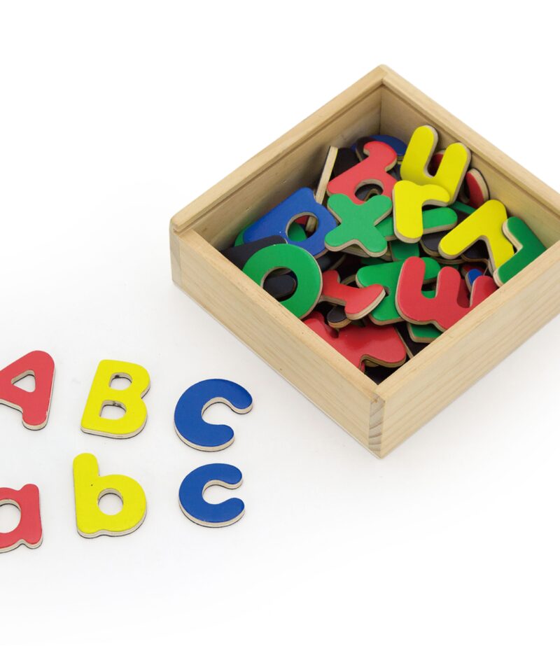 Värvilised puidust tähed lastele