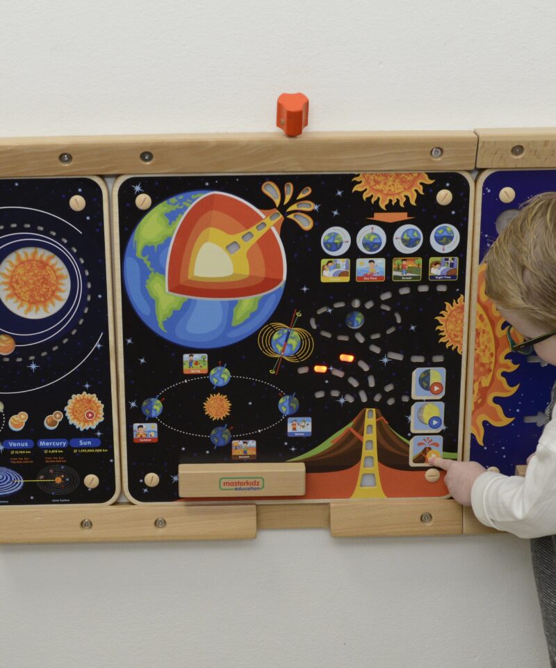 Kaardikomplekt visuaalsete efektidega