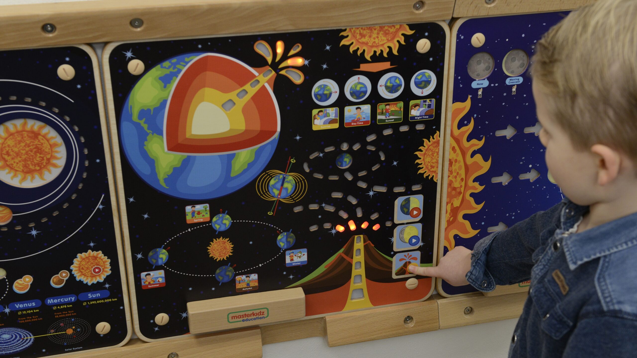 Kaardikomplekt visuaalsete efektidega