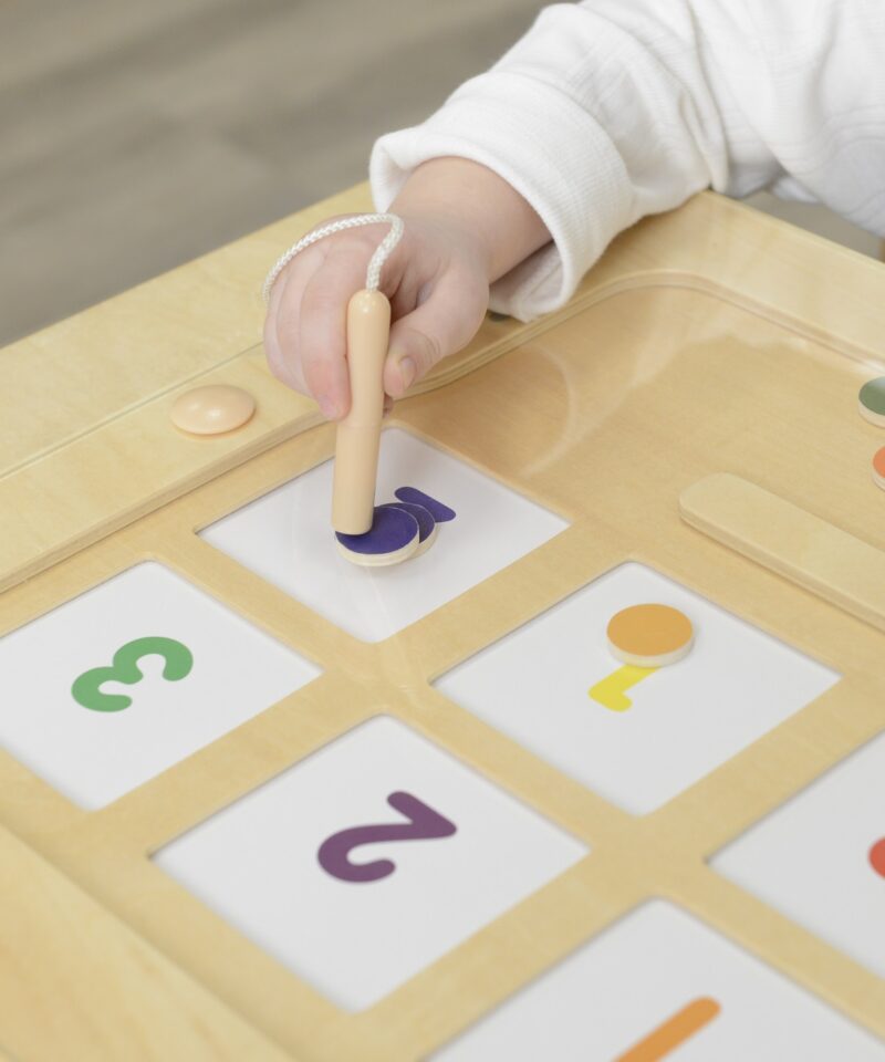 Loovust stimuleeriv mänguasi