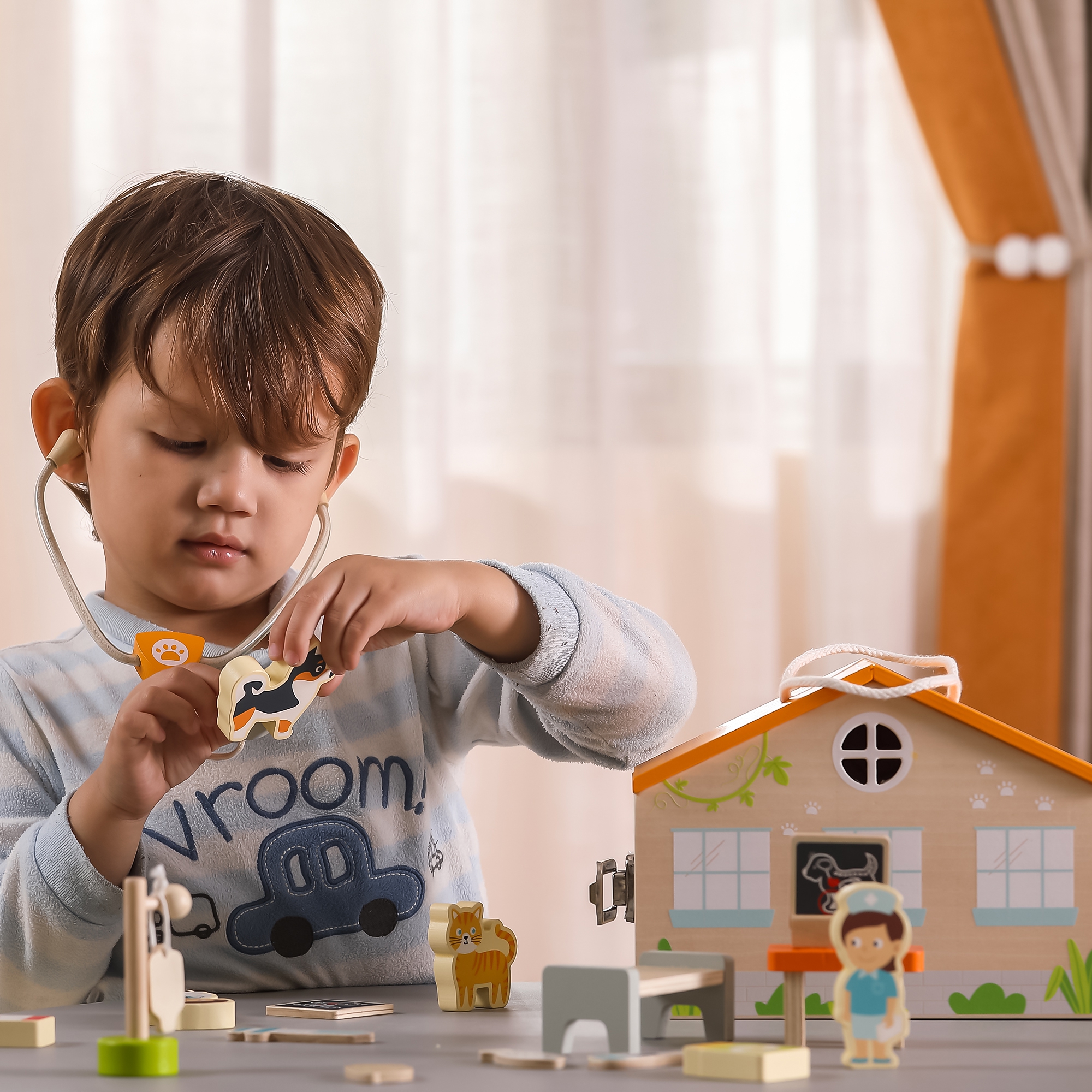 Loomakliiniku mängukomplekt arsti ja õega