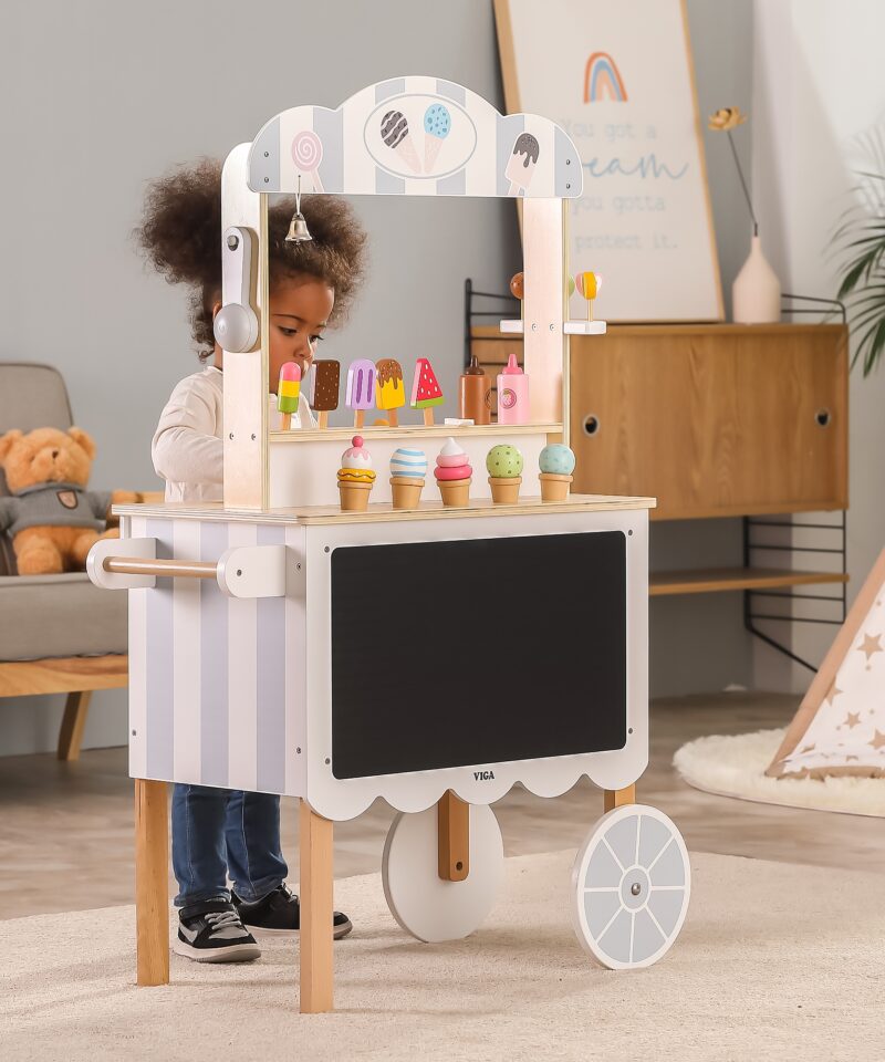 Mängupood mittetoksiliste värvidega