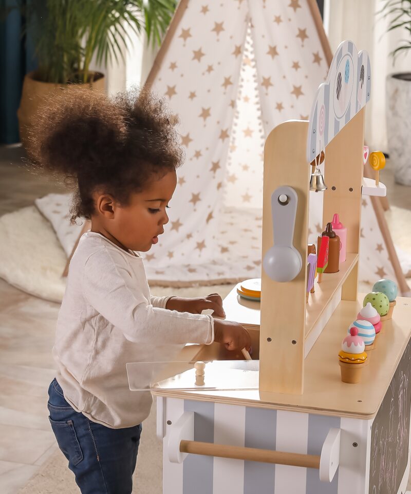 Lastele mõeldud mängupoe aksessuaarid