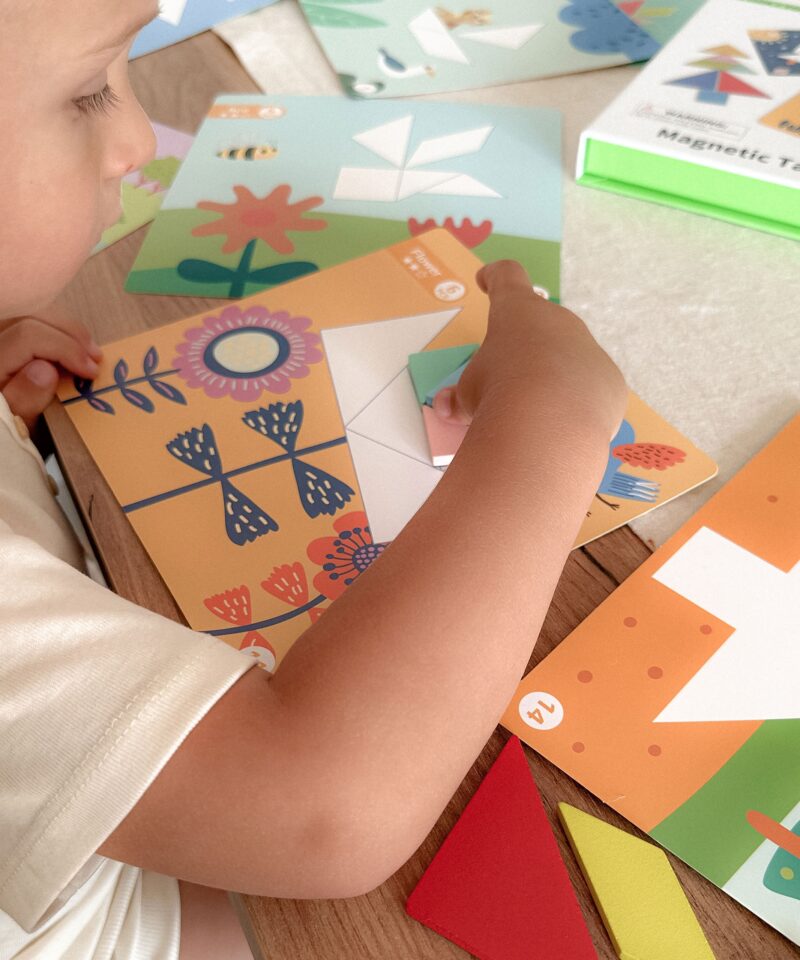 Erksavärviline tangram pusle lastele