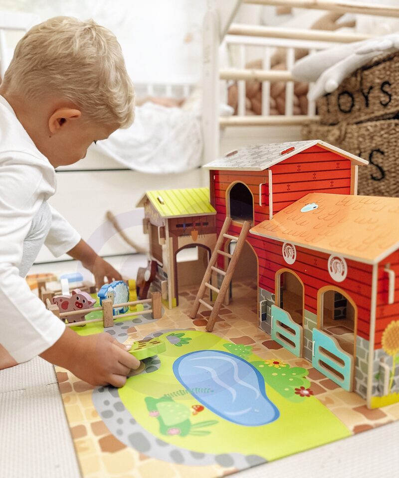 Laste talukomplekt figuuridega