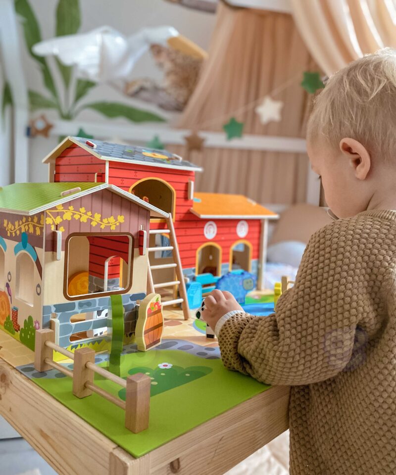 Loomade figuurid talukomplektis