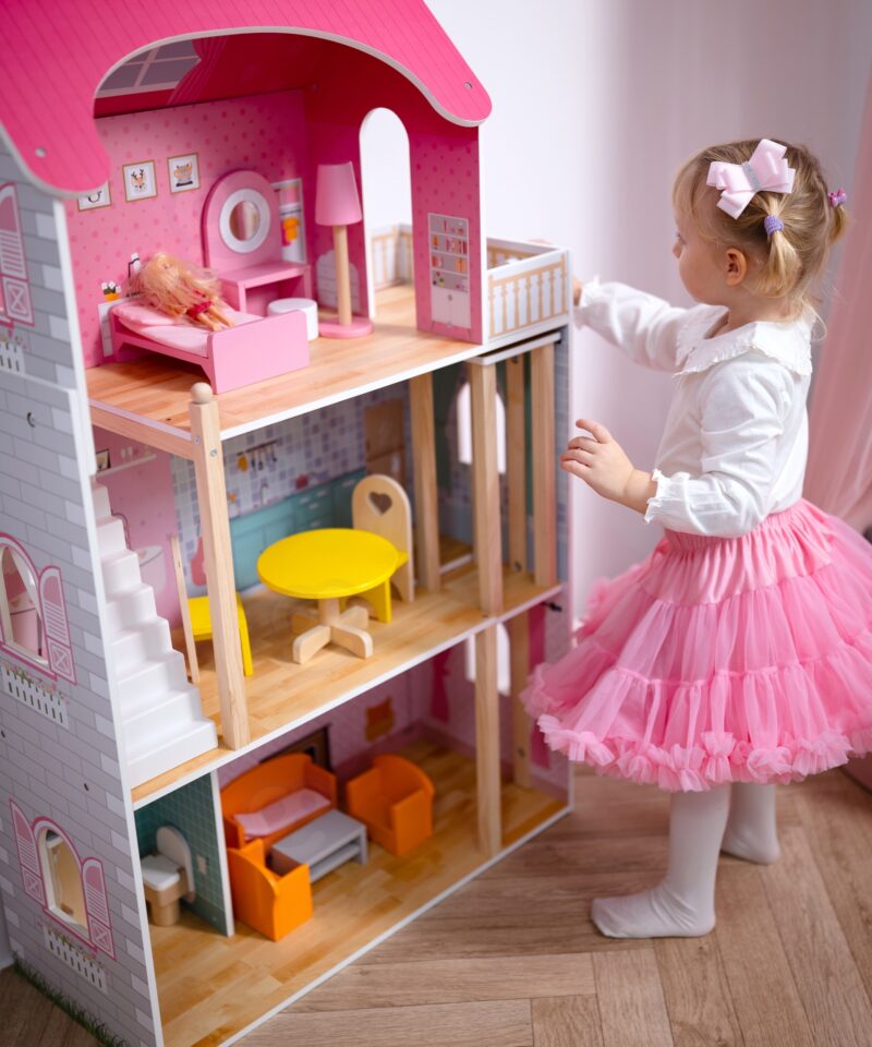 Nukukodu koos mööbliga