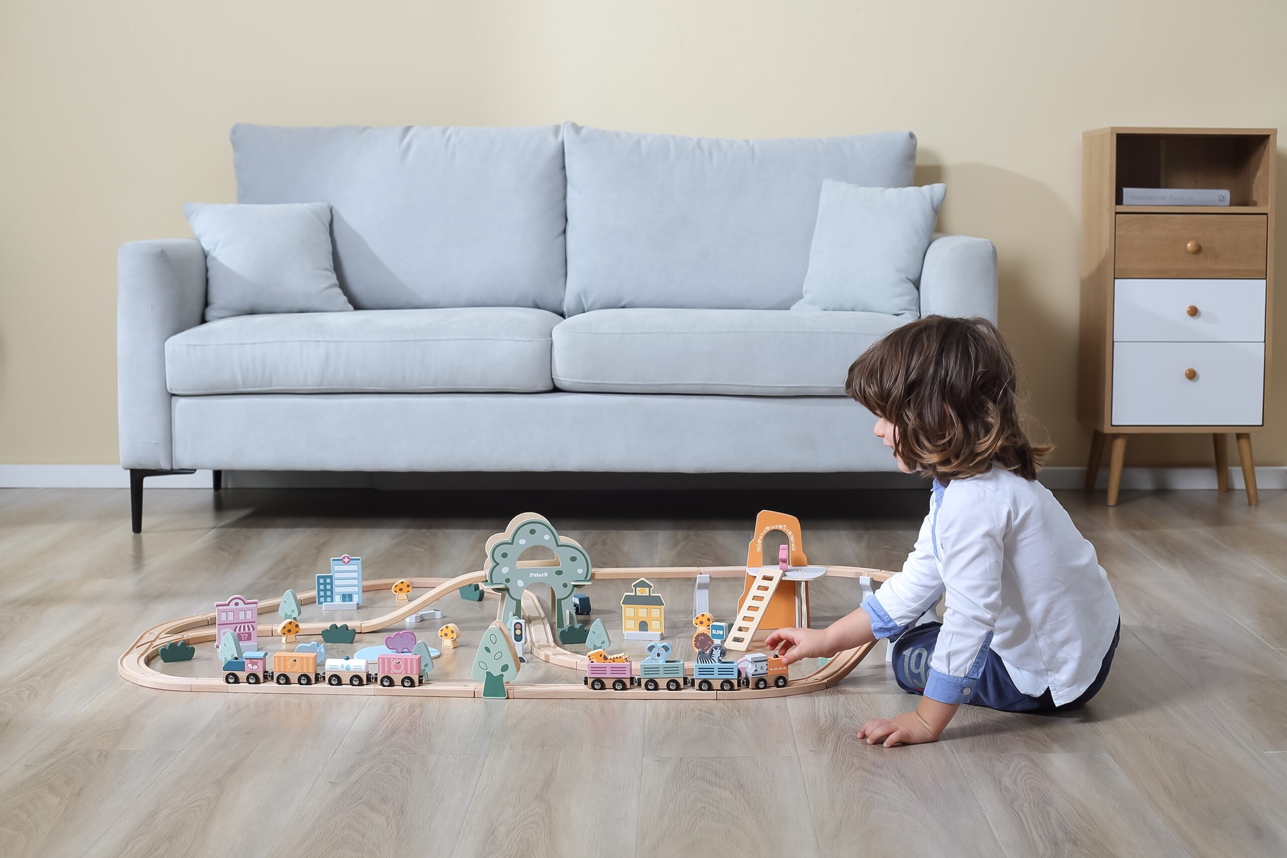 Puidust rongikomplekt lõputute mänguvõimalustega