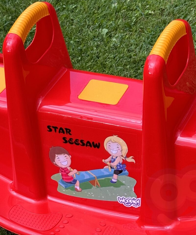 Libisemiskindlad istmed kiikhobusel