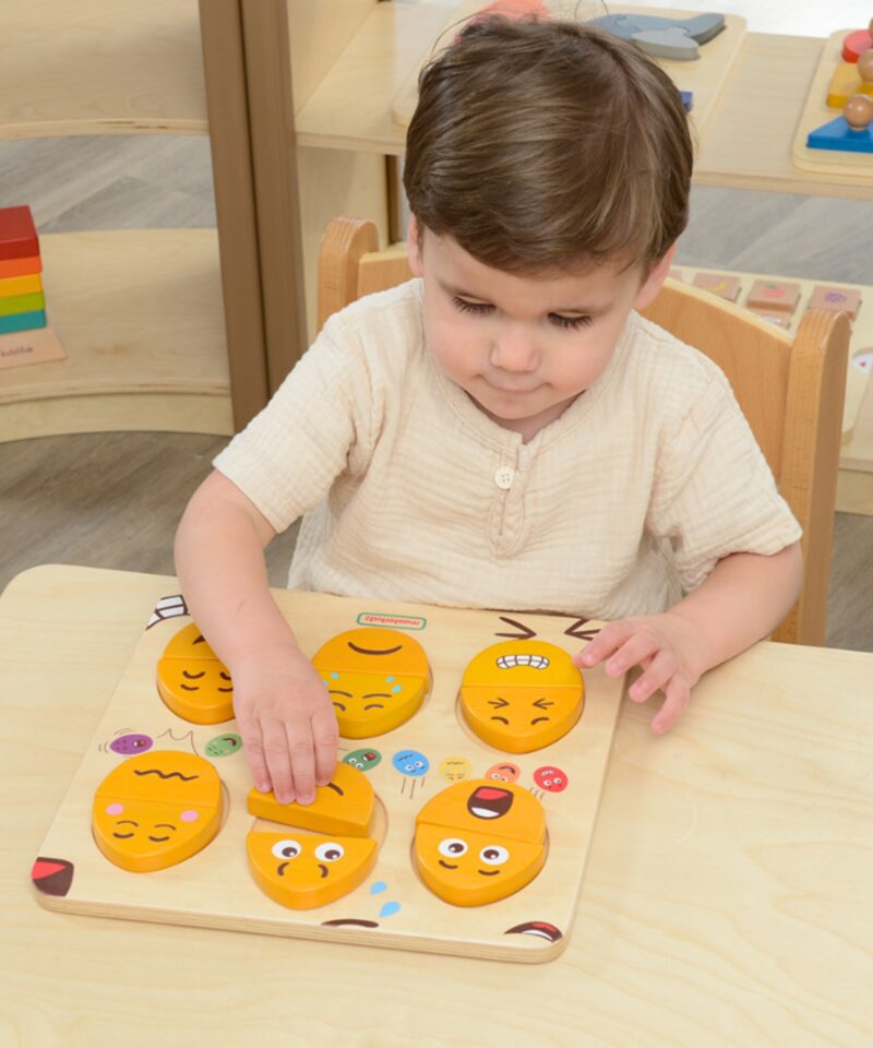 Puidust komplekt sotsiaalsete oskuste arendamiseks