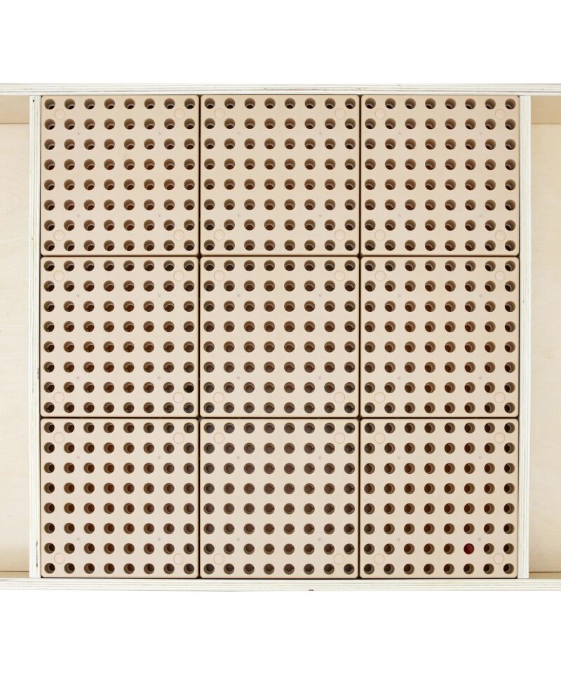 Laste mängulaud hoiukastidega