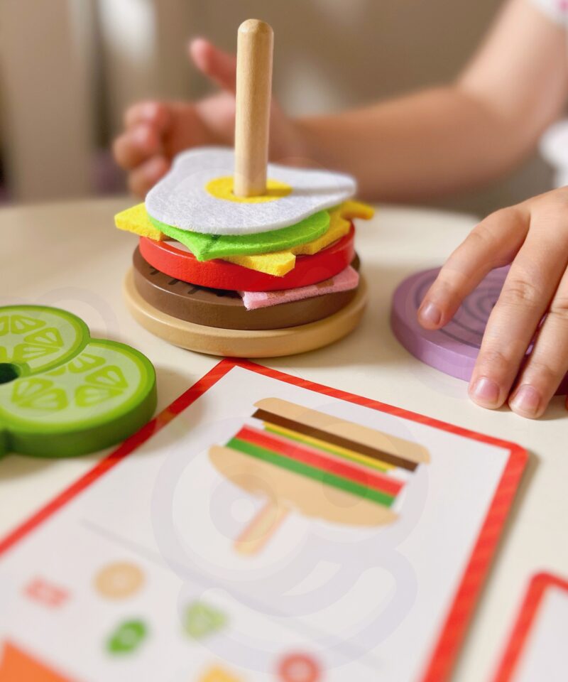 Burgerikombinatsioonide loomine puidust osadega