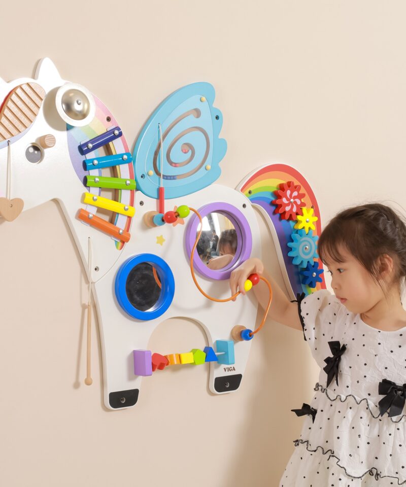 Grupis mängimiseks sobiv sensoorne arendustahvel