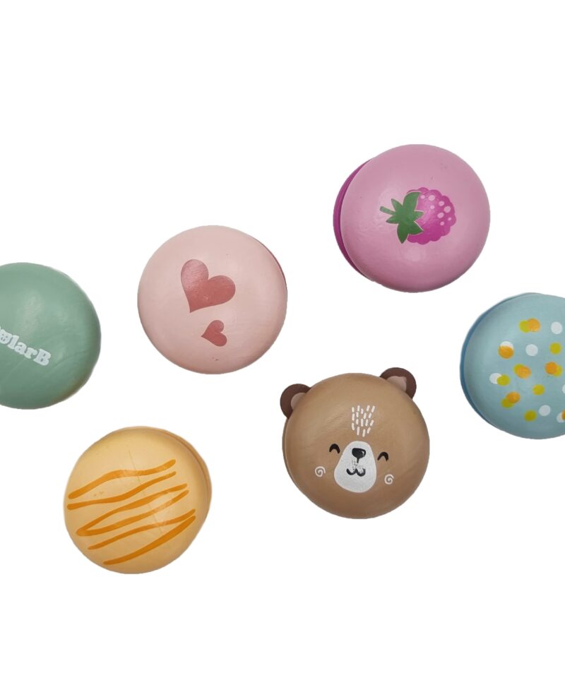 Makroonide ühendamine arendab peenmotoorikat ja käe-silma koostööd