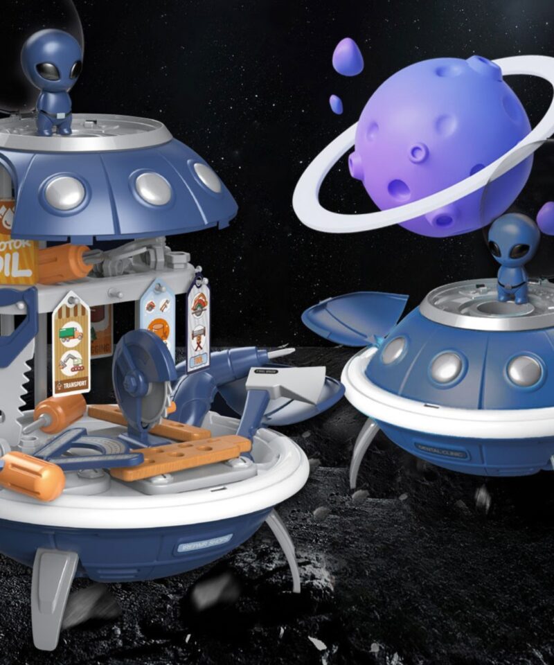 UFO-disainiga seljakott, mis avaneb laste töökojaks